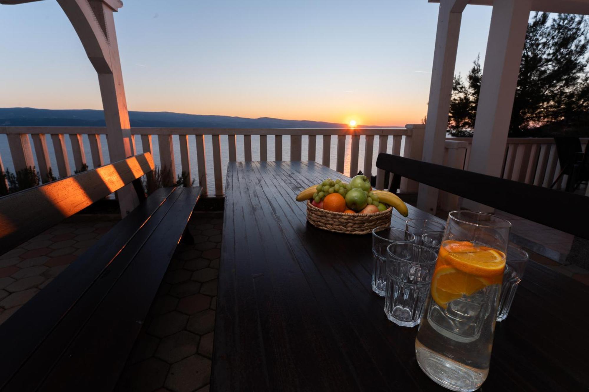 Sunny Hill Apartments With Rooftop Pool Čelina Exterior foto